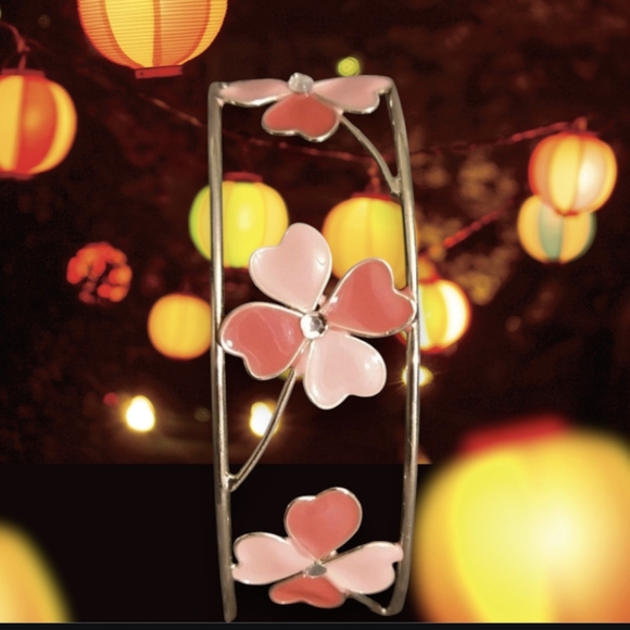 Floral pink and silver wire cuff bracelet - Picture 16 of 16